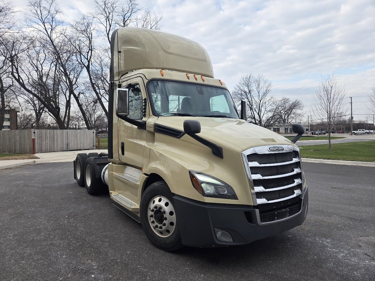 2020 Freightliner - image 3