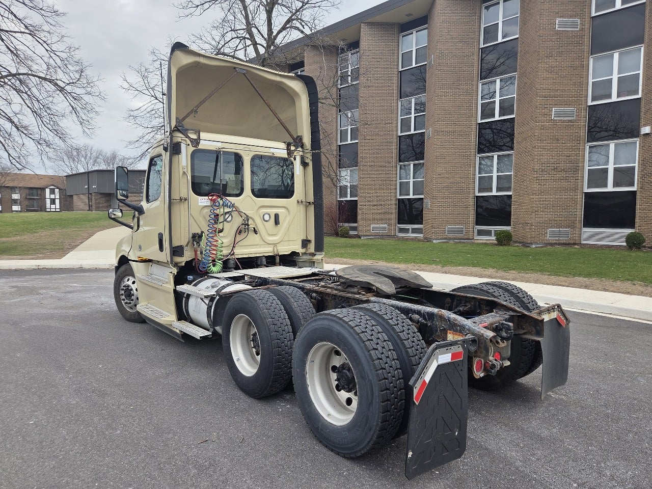 2020 Freightliner - image 7