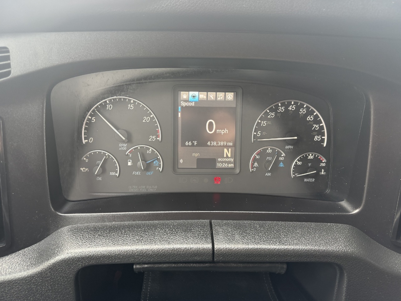 2023 Freightliner Cascadia - image 13