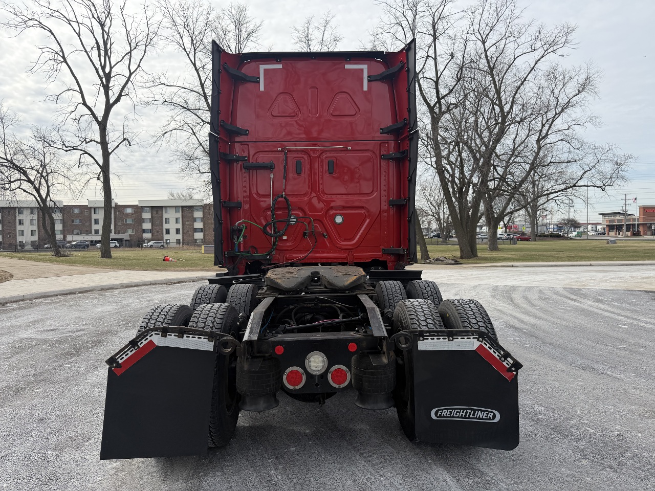 2023 Freightliner Cascadia - image 5