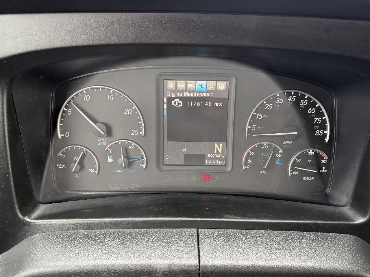 2023 Freightliner Cascadia - image 14