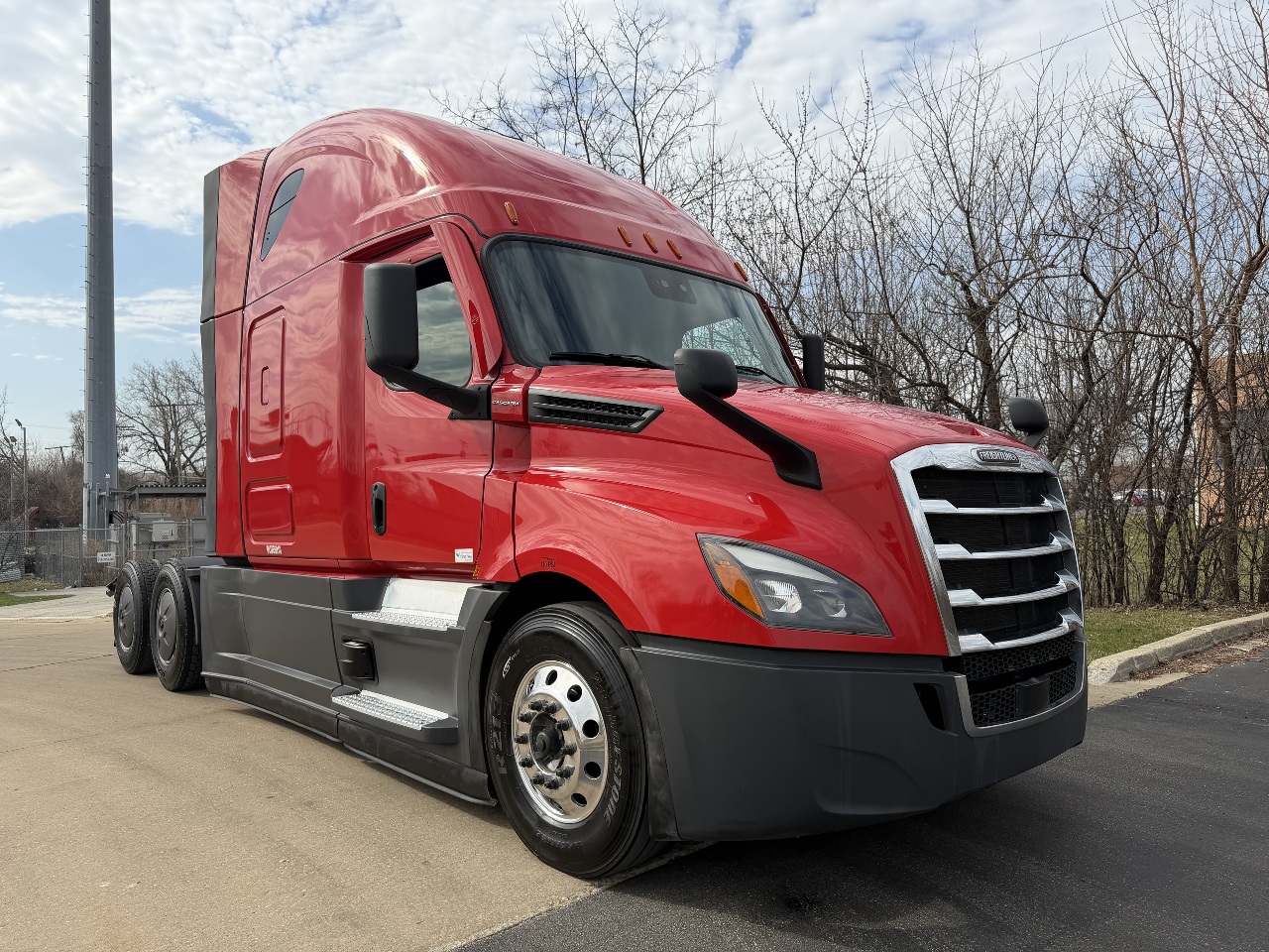 2023 Freightliner Cascadia - image 2