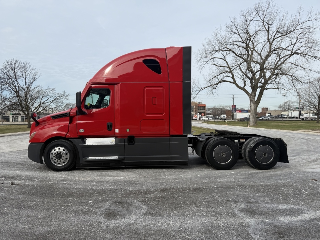 2023 Freightliner Cascadia - image 7