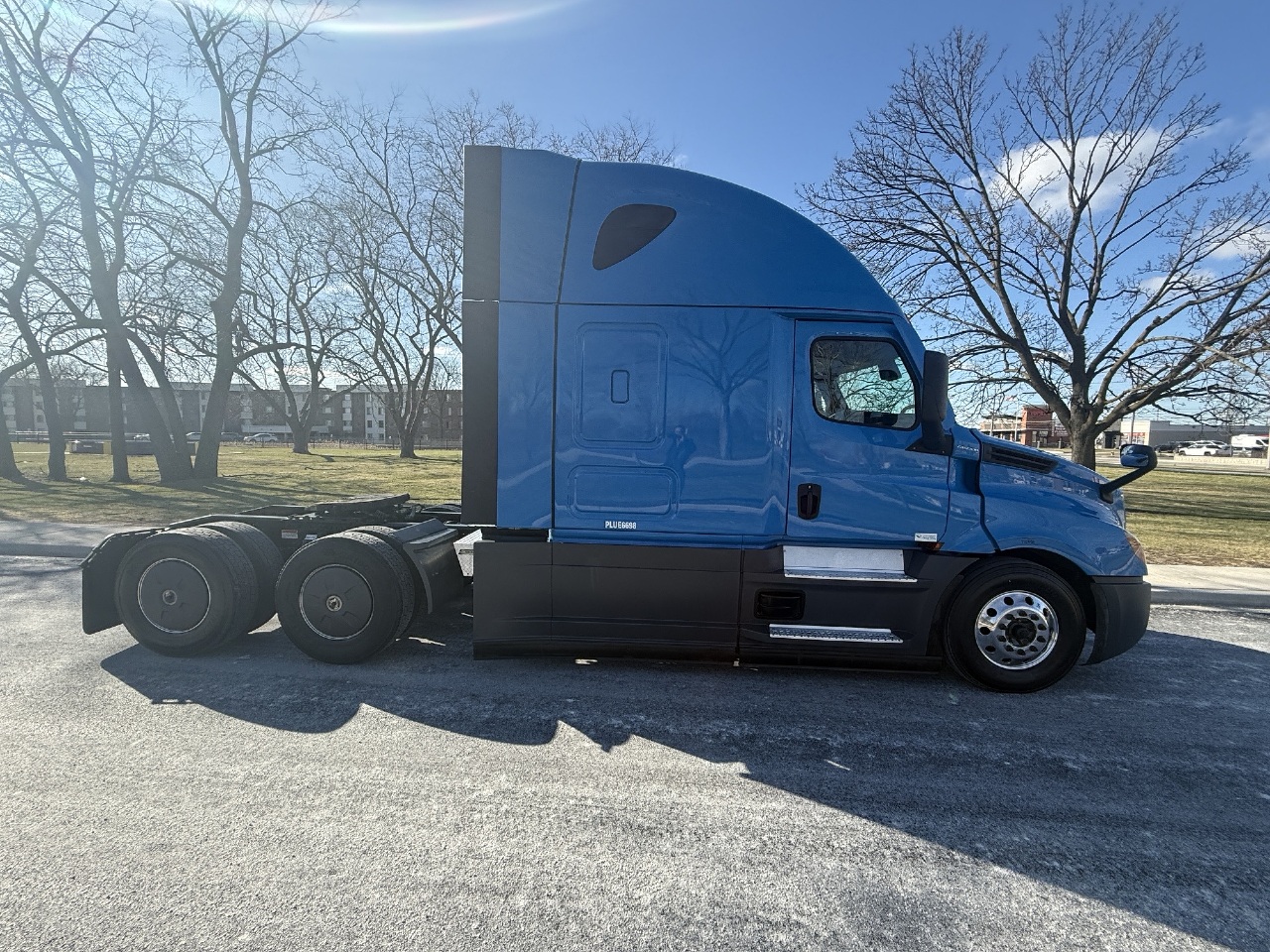 2023 Freightliner Cascadia - image 5