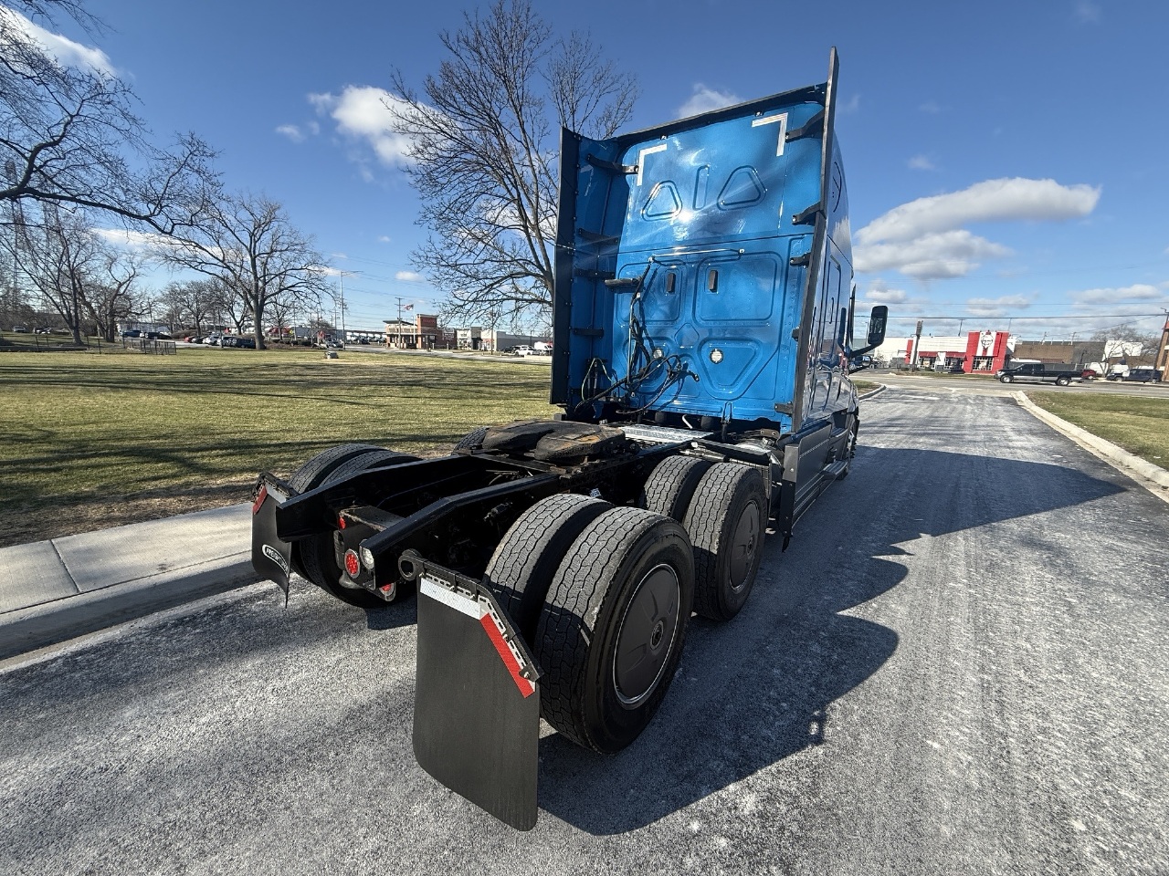 2023 Freightliner Cascadia - image 6