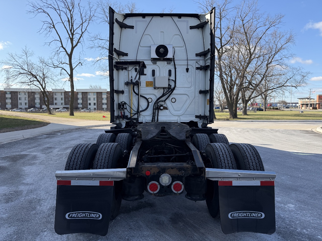 2022 Freightliner Cascadia - image 5