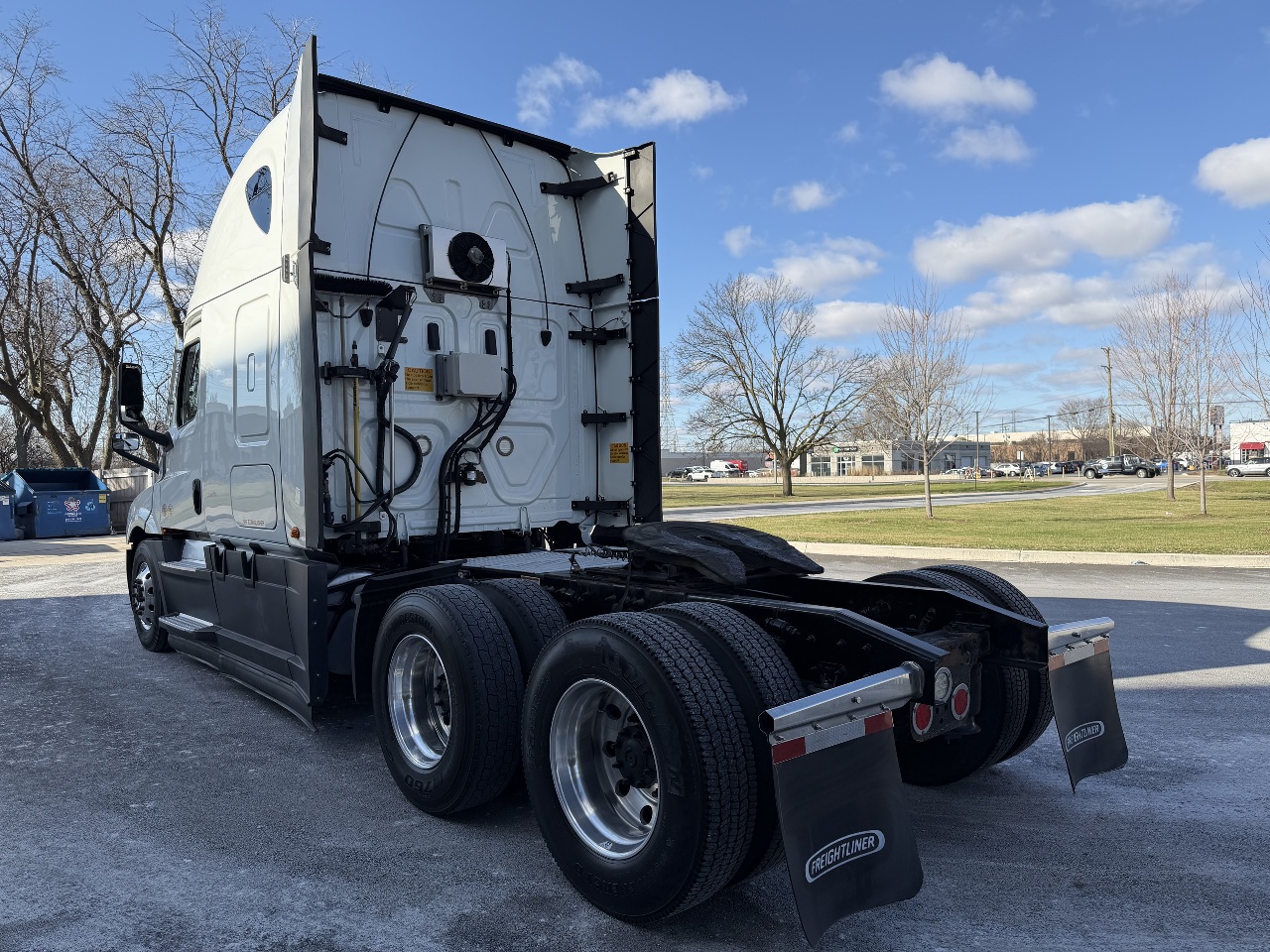 2022 Freightliner Cascadia - image 6