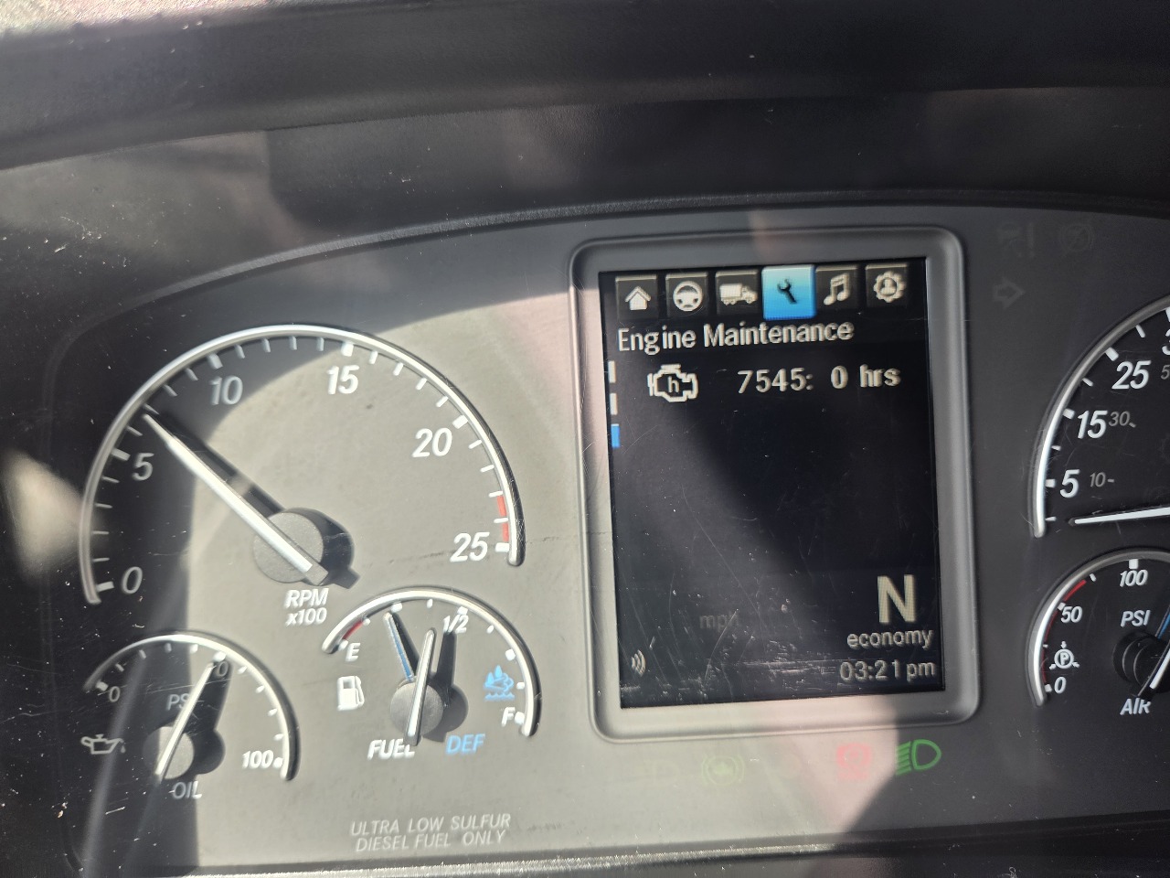 2022 Freightliner Cascadia - image 14