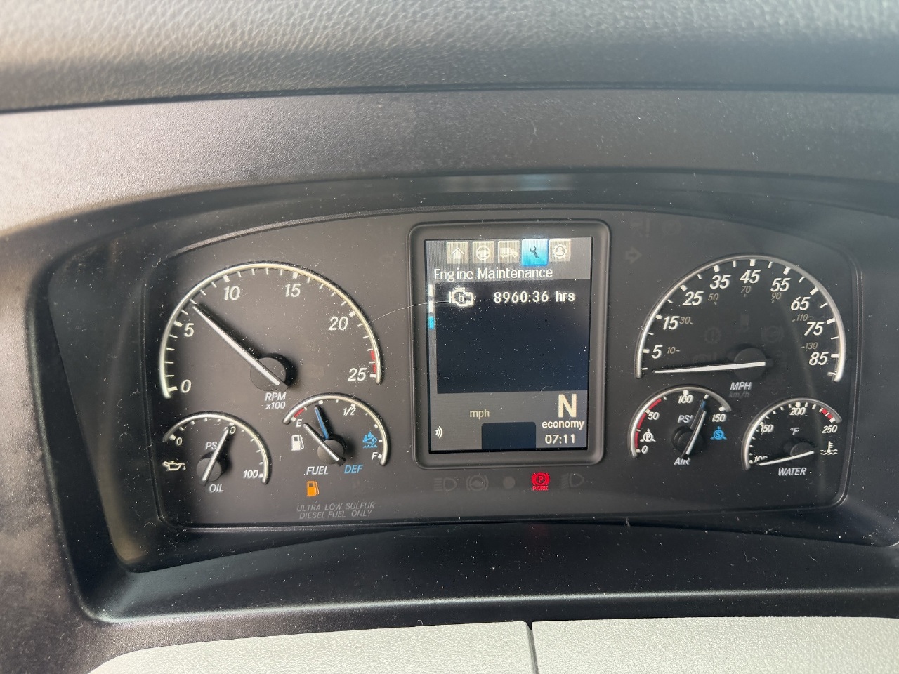 2023 Freightliner Cascadia - image 14