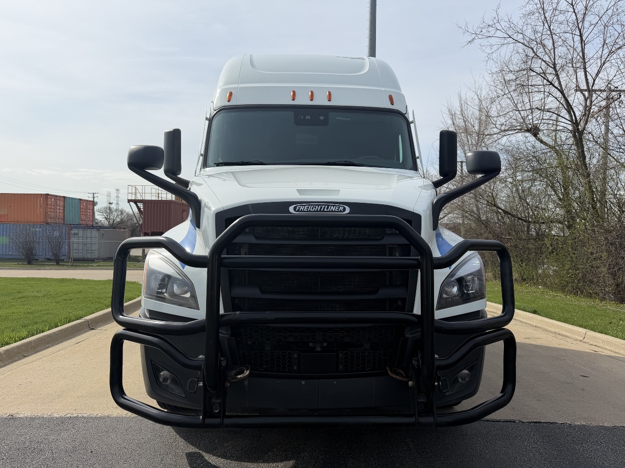 2023 Freightliner Cascadia - image 7
