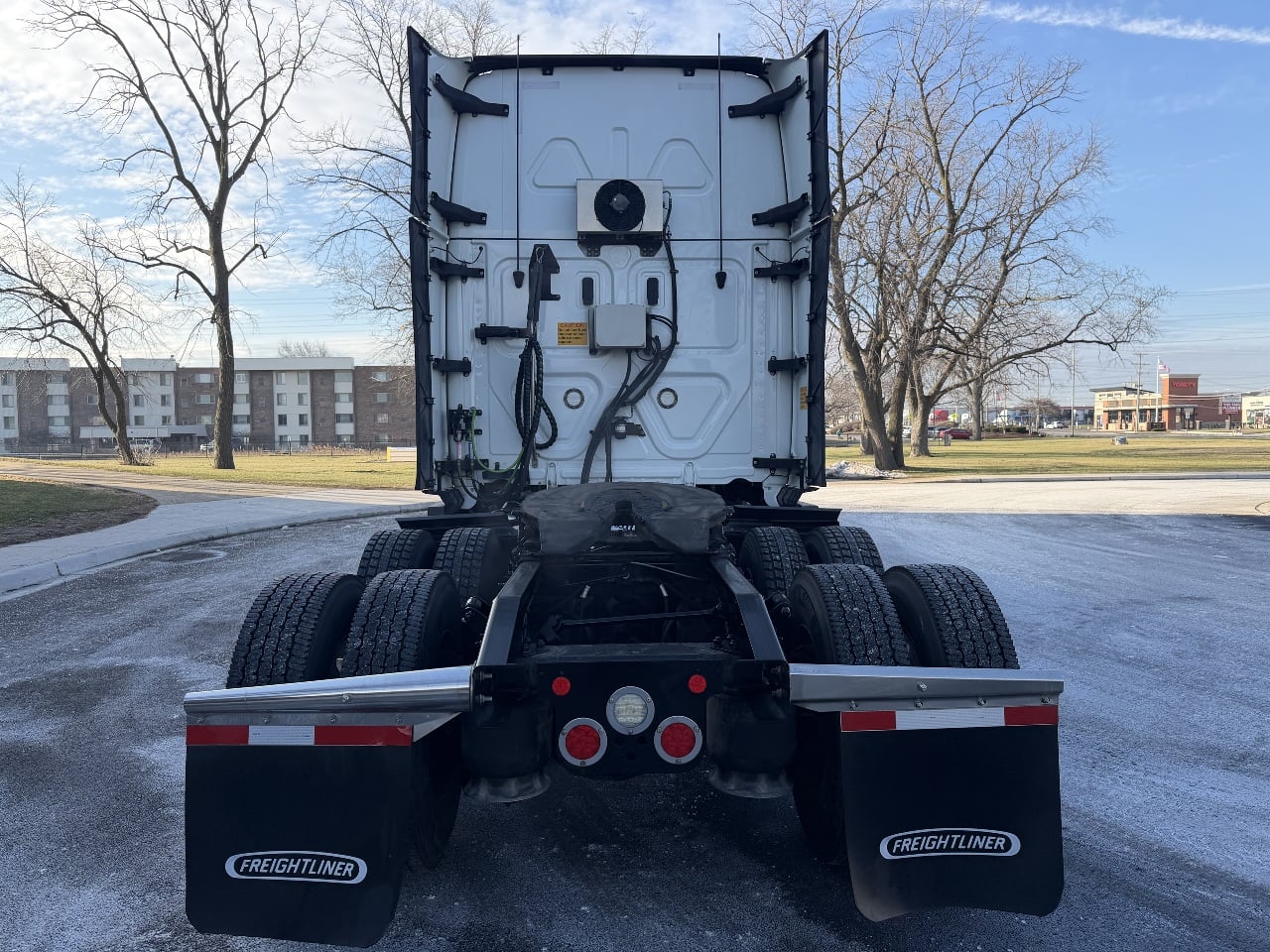 2022 Freightliner Cascadia - image 5