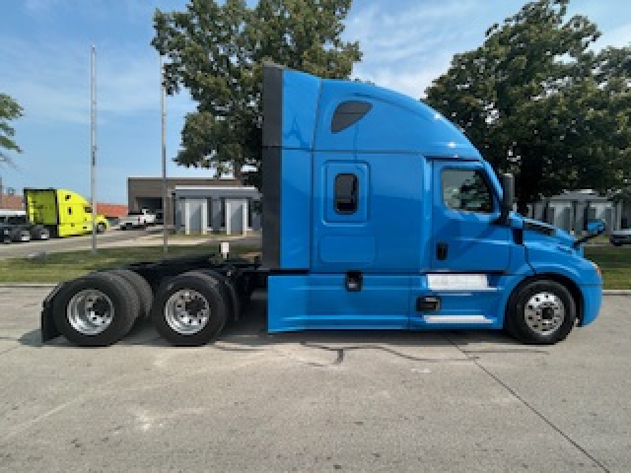 2025 Freightliner Cascadia in York Street Elmhurst, IL — photo 3