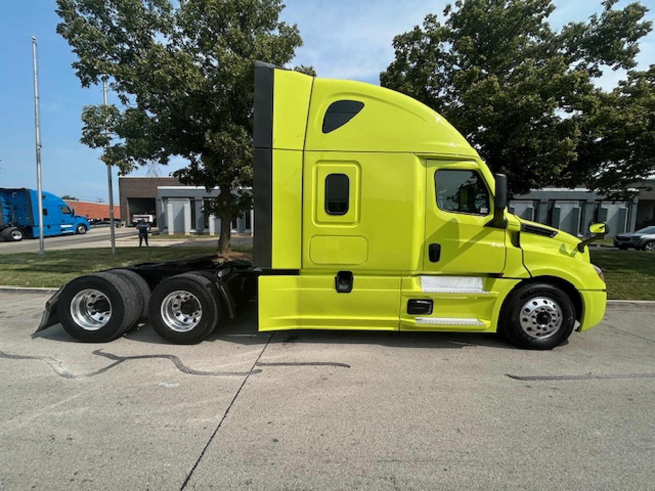 2025 Freightliner Cascadia in York Street Elmhurst, IL — photo 4