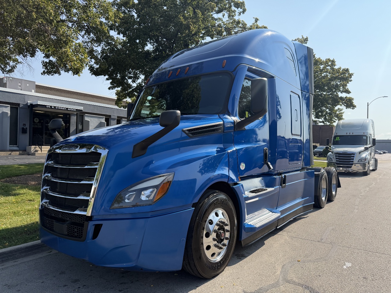 2022 Freightliner Cascadia in York Street Elmhurst, IL — photo 2
