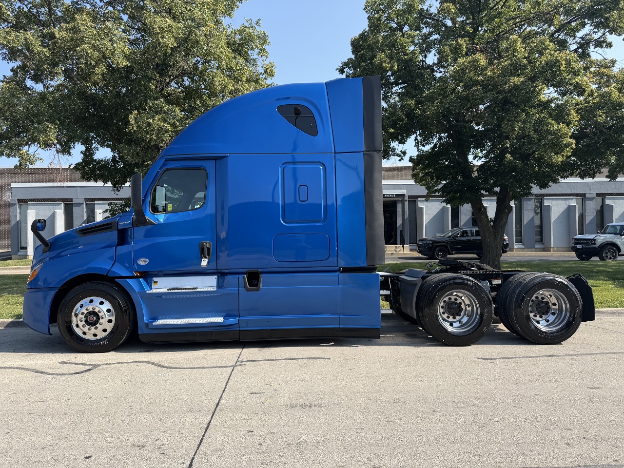 2022 Freightliner Cascadia in York Street Elmhurst, IL — photo 4