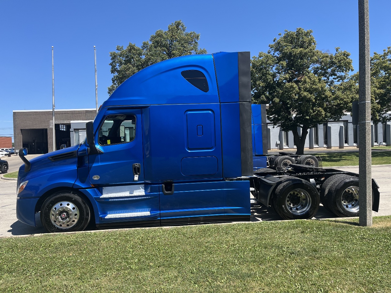 2022 Freightliner Cascadia in York Street Elmhurst, IL — photo 4