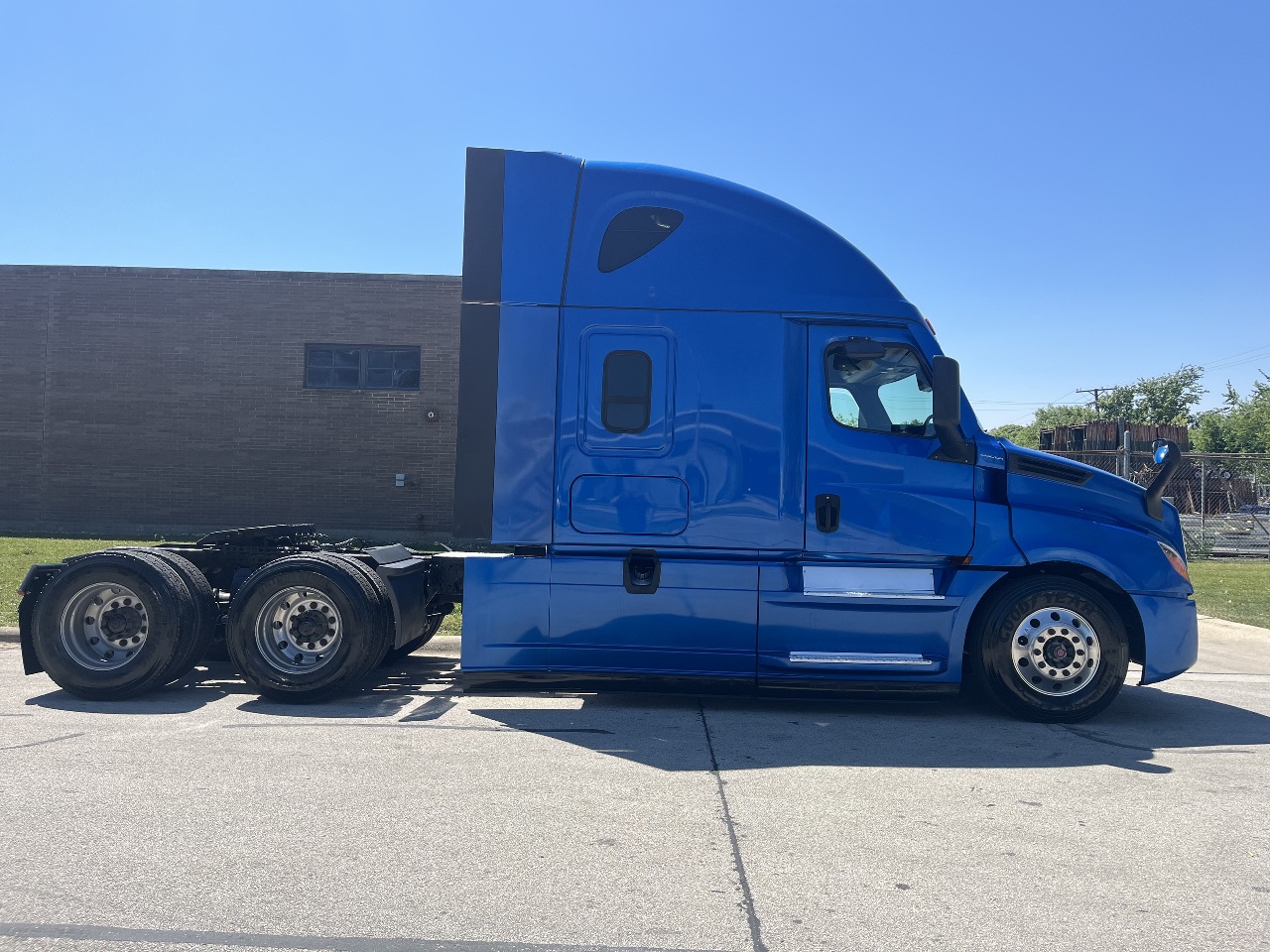 2022 Freightliner Cascadia in York Street Elmhurst, IL — photo 5