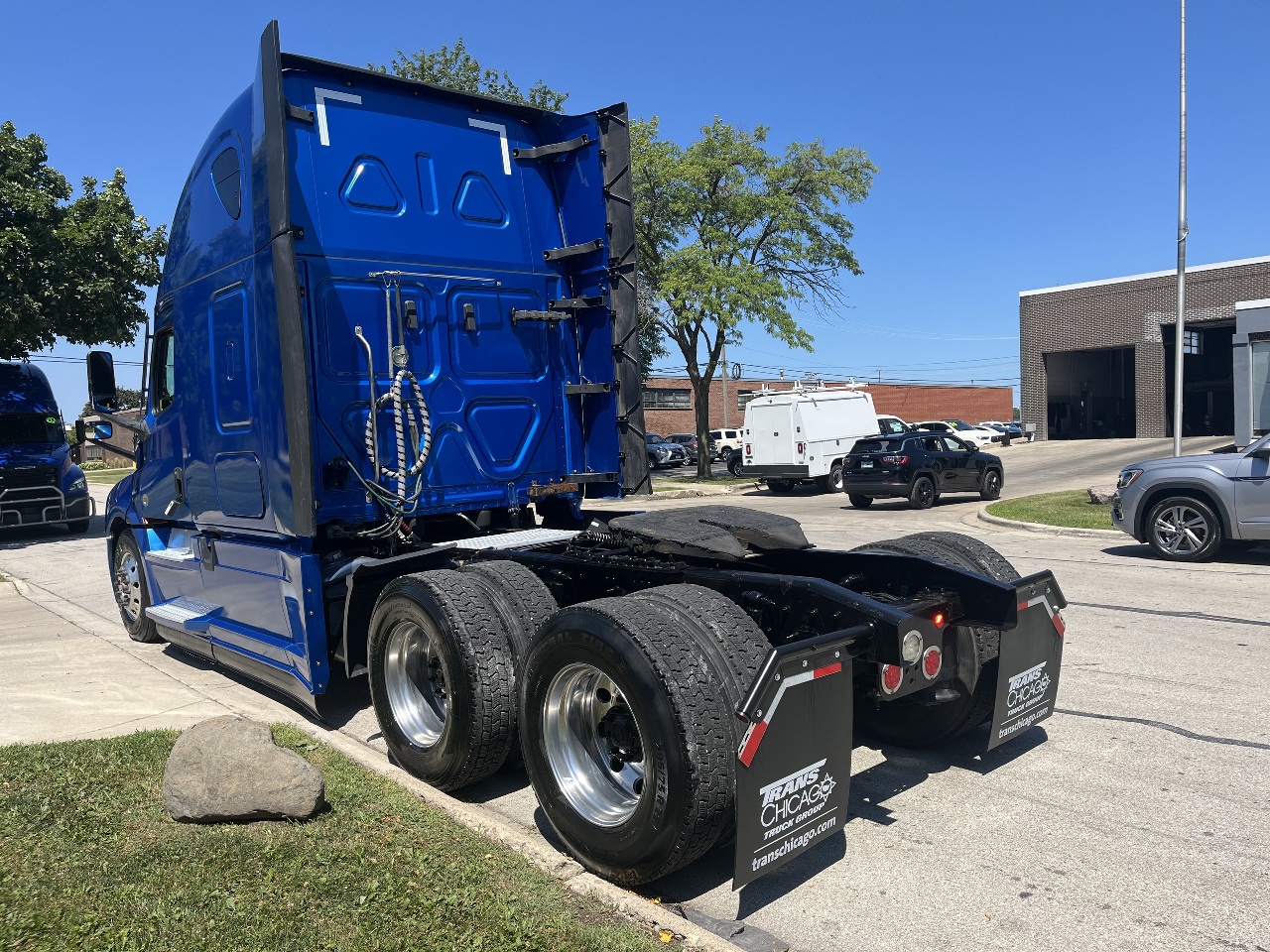 2022 Freightliner Cascadia in York Street Elmhurst, IL — photo 6