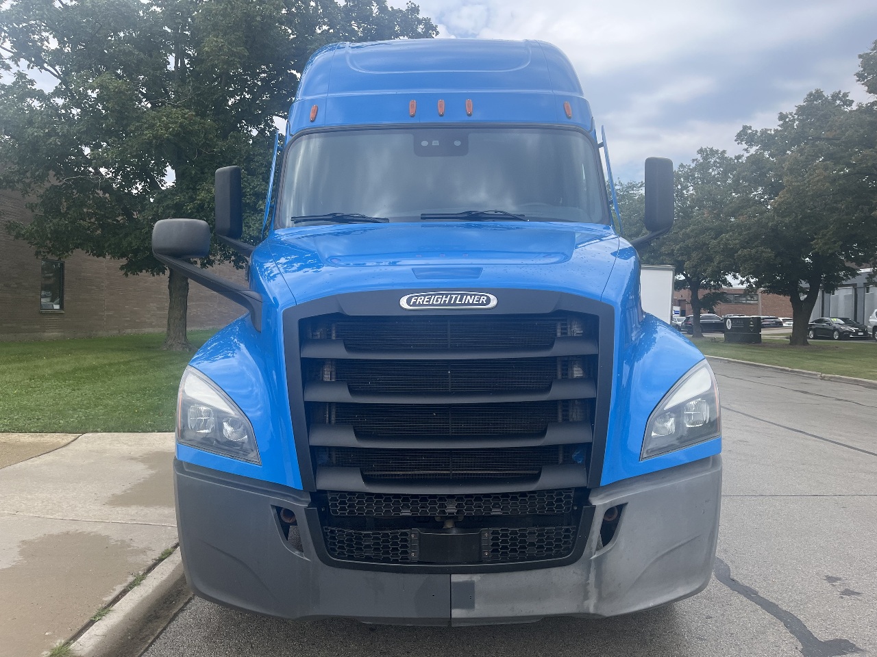 2023 Freightliner Cascadia in York Street Elmhurst, IL — photo 2