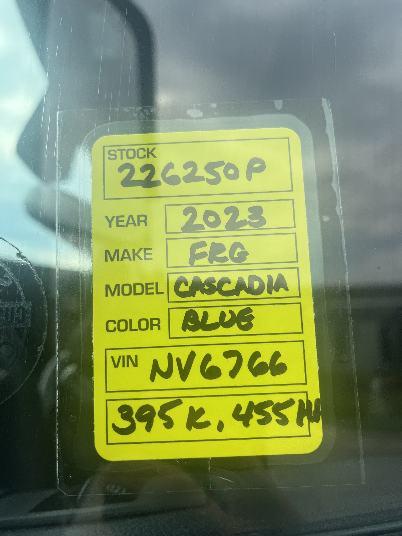 2023 Freightliner Cascadia in York Street Elmhurst, IL — photo 3