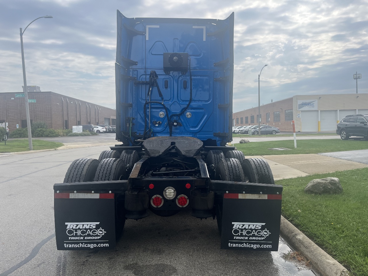 2023 Freightliner Cascadia in York Street Elmhurst, IL — photo 5