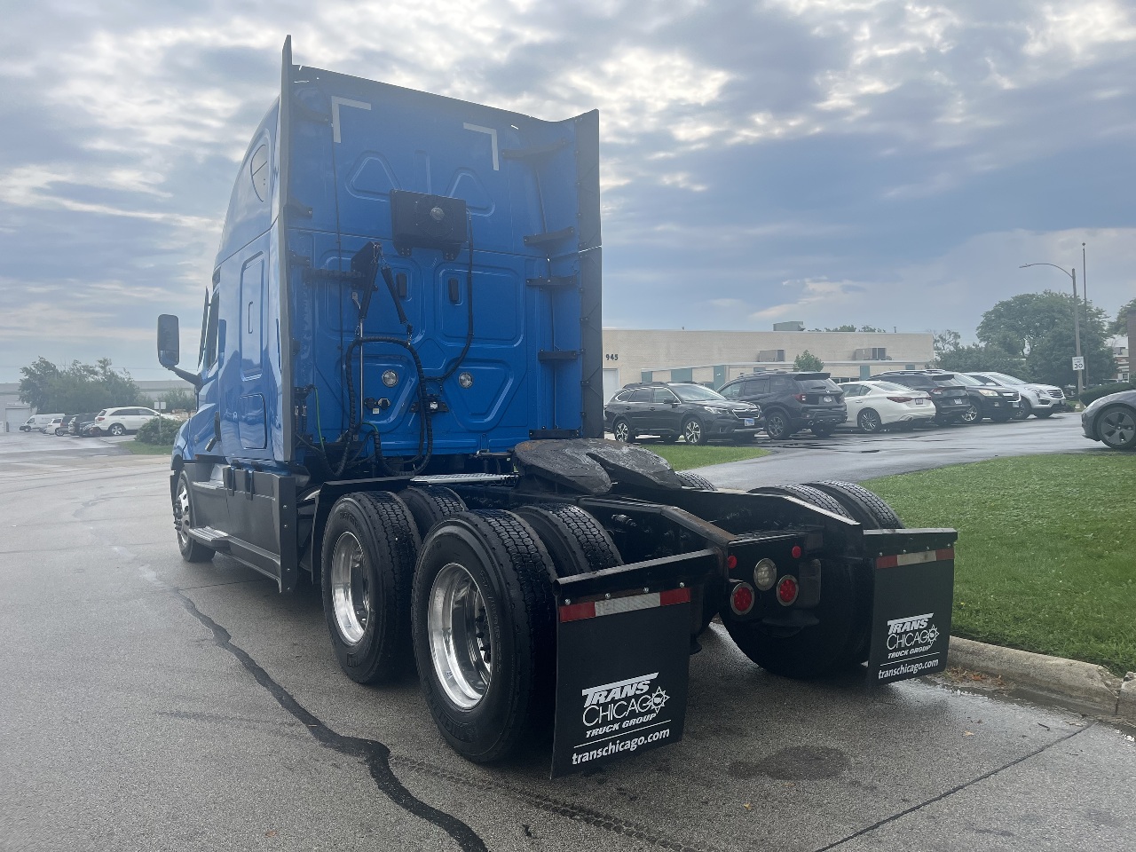 2023 Freightliner Cascadia in York Street Elmhurst, IL — photo 6