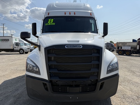 2023 FREIGHTLINER PT126SLP Tandem Axle Sleeper #48912