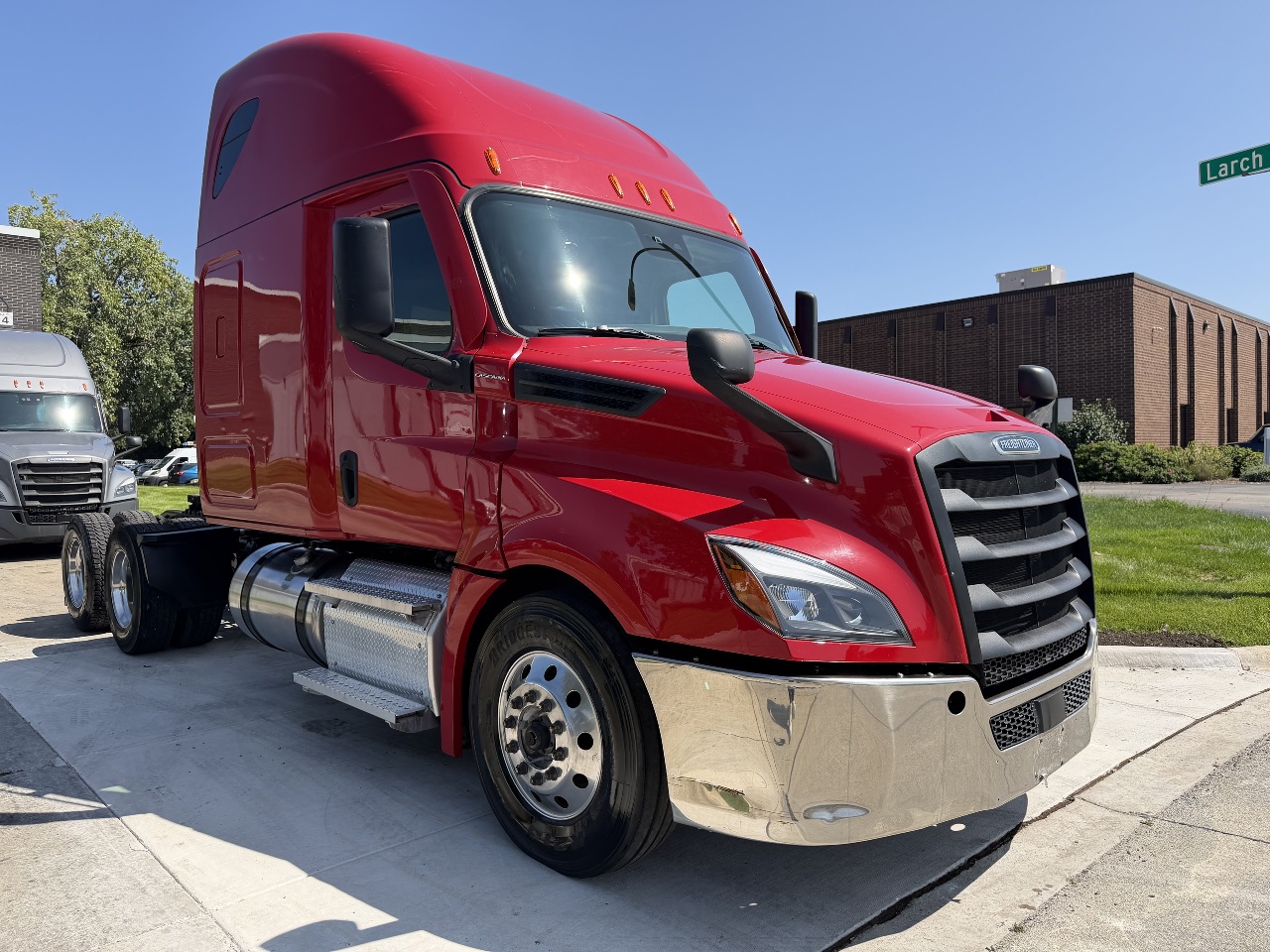 2021 Freightliner Cascadia in York Street Elmhurst, IL — photo 3