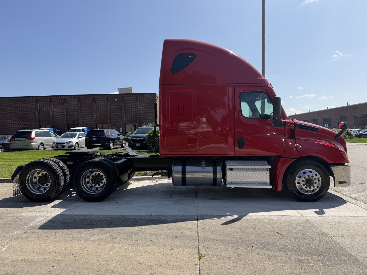 2021 Freightliner Cascadia in York Street Elmhurst, IL — photo 4