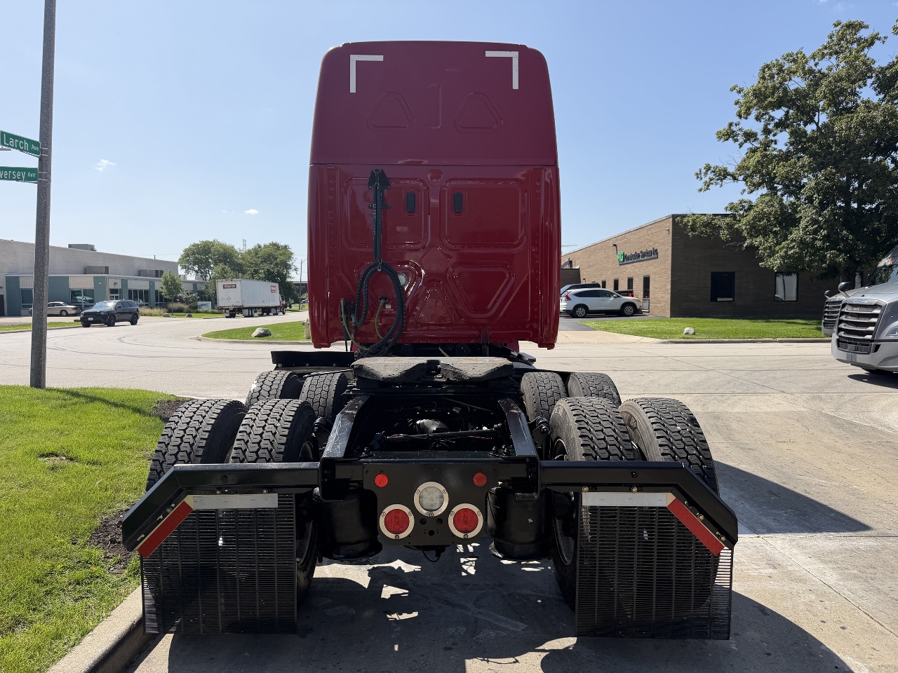 2021 Freightliner Cascadia in York Street Elmhurst, IL — photo 7