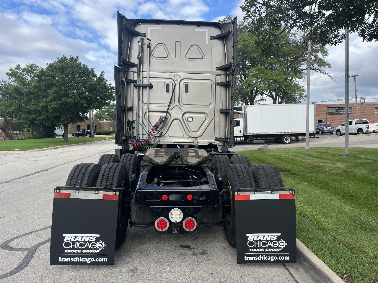 2023 Freightliner Cascadia in York Street Elmhurst, IL — photo 7