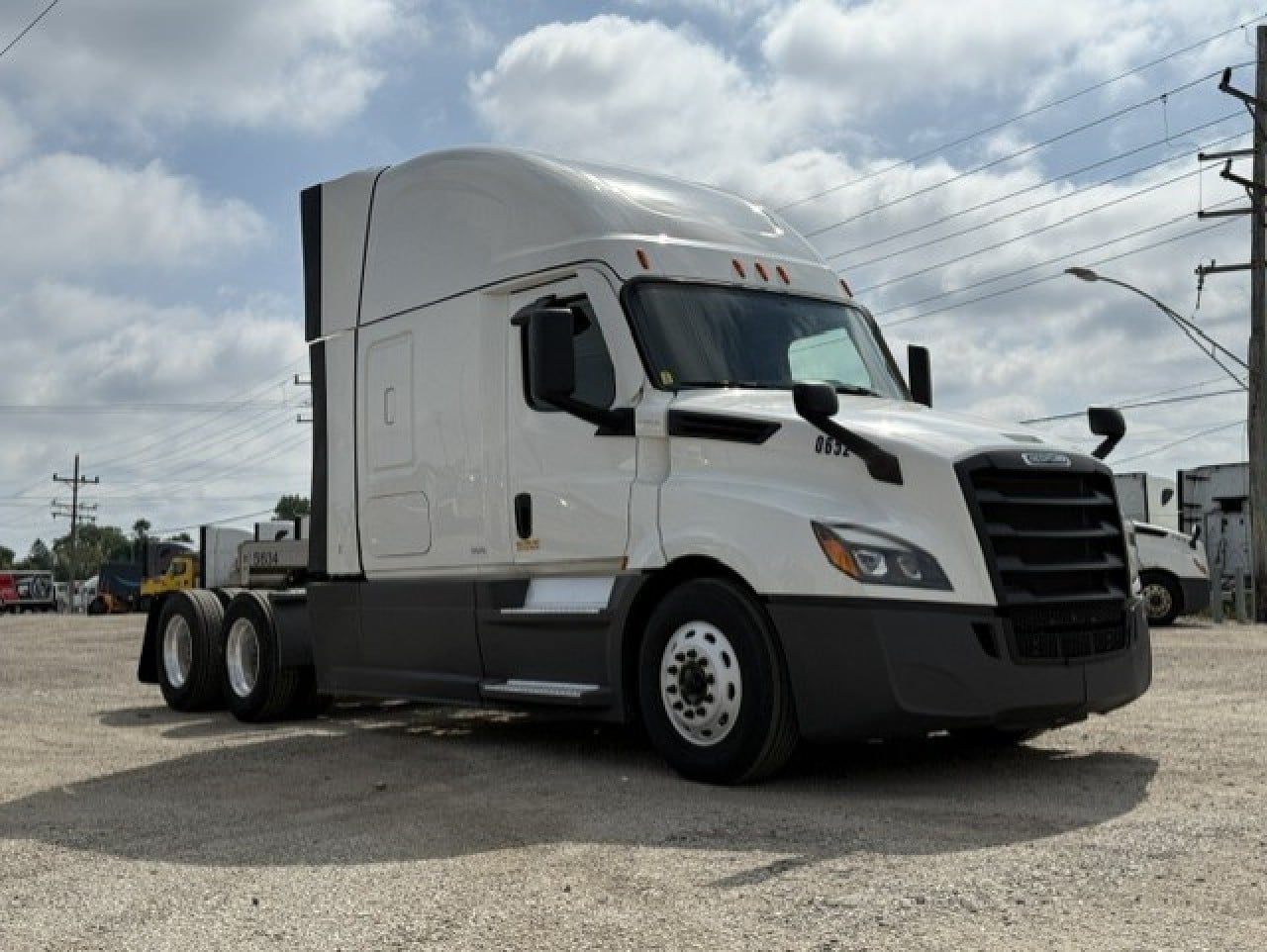 2024 Freightliner Cascadia in York Street Elmhurst, IL — photo 2