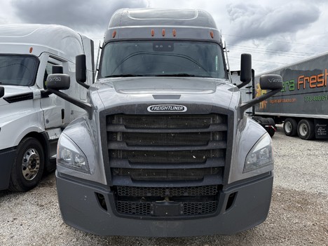 2022 FREIGHTLINER PT126SLP Single Axle Sleeper #49605