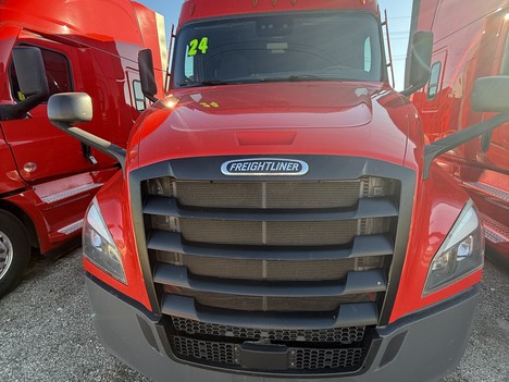 2024 FREIGHTLINER PT126SLP Tandem Axle Sleeper #49784