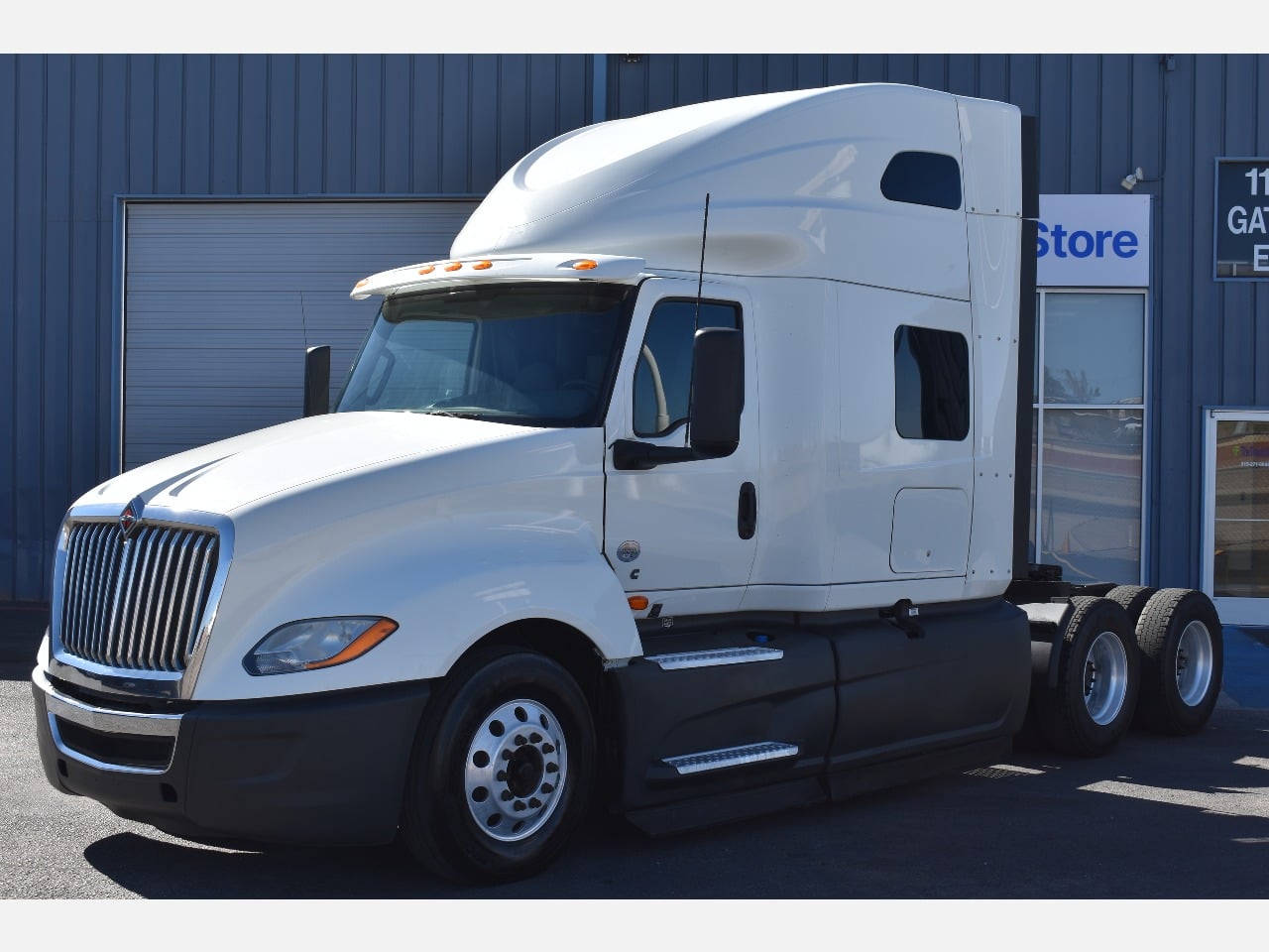 2019 INTERNATIONAL LT 625 Sleeper #4051 2019 INTERNATIONAL LT 625 Sleeper #4051