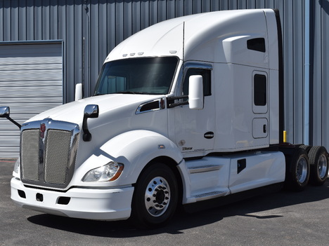 2020-kenworth-t680-sleeper #11526