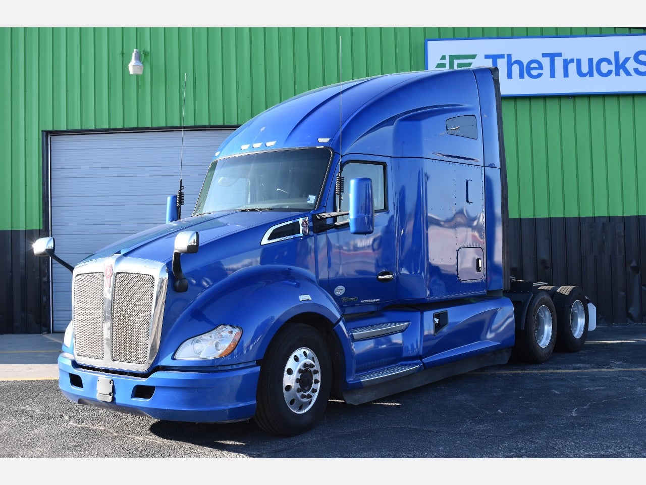 2021 KENWORTH T680 Sleeper #1596 2021 KENWORTH T680 Sleeper #1596