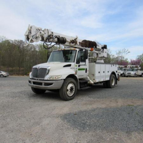 2011 INTERNATIONAL 4300 SBA Bucket Boom Truck #