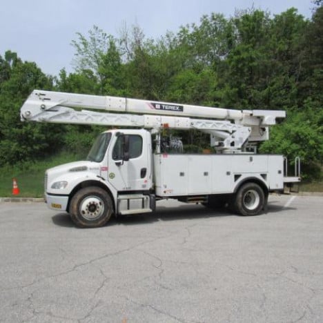 2015 FREIGHTLINER M2-106 Bucket Boom Truck #