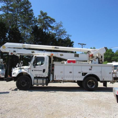2013 FREIGHTLINER M2-106 Bucket Boom Truck #