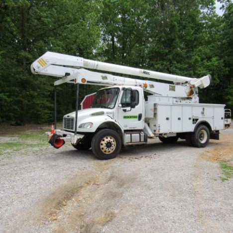 2013 FREIGHTLINER M2-106 Bucket Boom Truck #