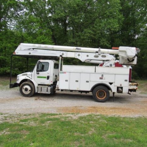2014 FREIGHTLINER M2-106 Bucket Boom Truck #