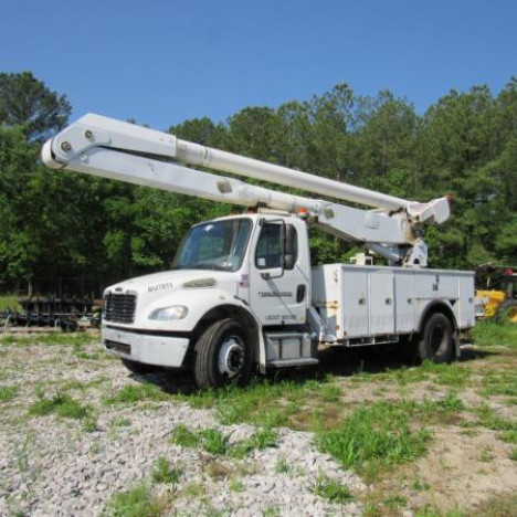 2013 FREIGHTLINER M2-106 Bucket Boom Truck #