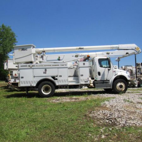 2013-freightliner-m2-106-bucket-boom-truck #1452371