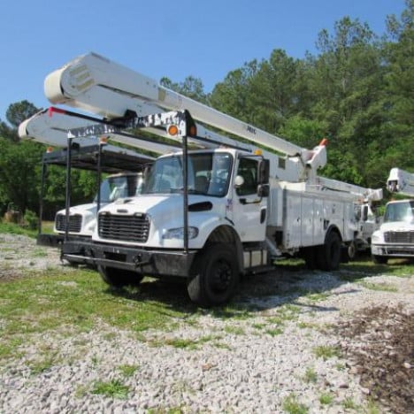 2013-freightliner-m2-106-bucket-boom-truck #1452372