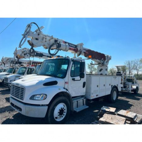 2014-freightliner-m2-106-digger-derrick-truck #1452388
