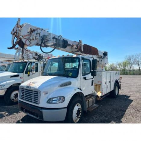 2014-freightliner-m2-106-digger-derrick-truck #1452389