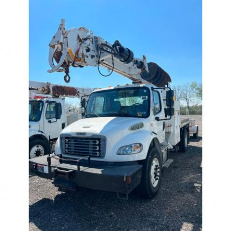 2013-freightliner-m2-106-digger-derrick-truck #1452390