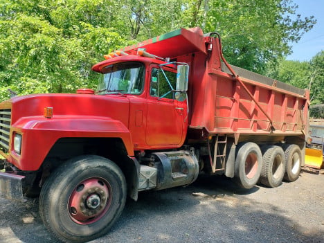 1996-mack-rds688s-dump-truck #1494383