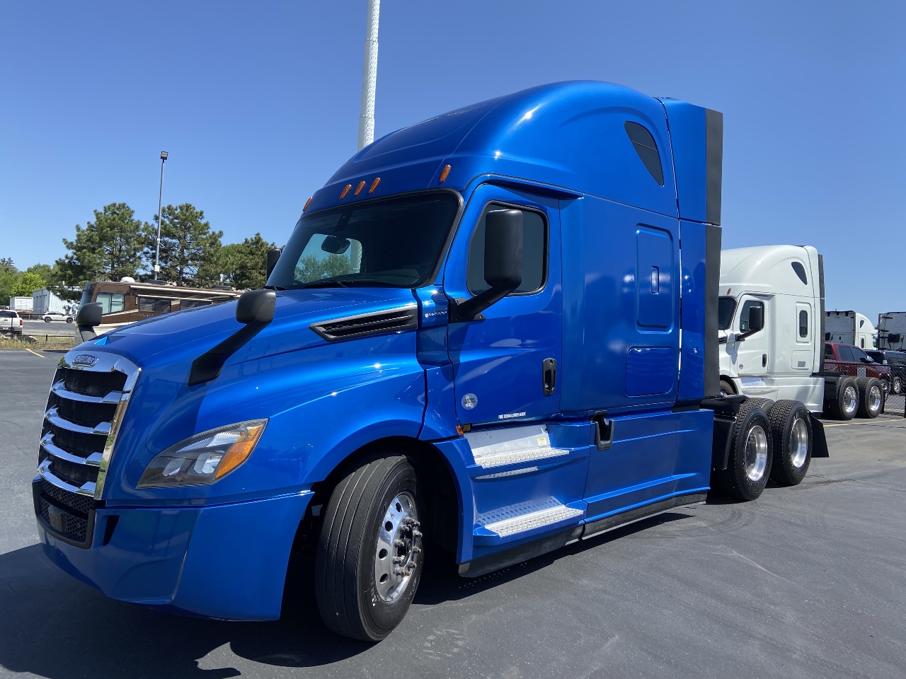 2019 FREIGHTLINER CASCADIA CA126 TANDEM AXLE SLEEPER FOR SALE #1244